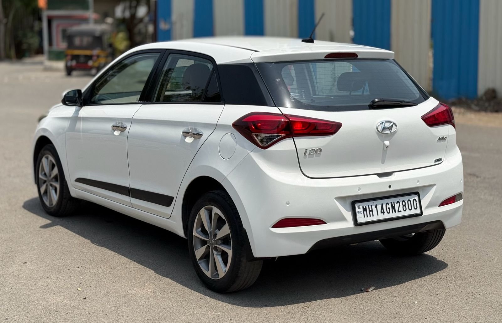 i20 Asta (O)